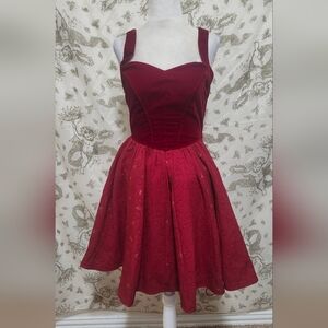 Hot topic alice in wonderland Red queen of hearts dress M